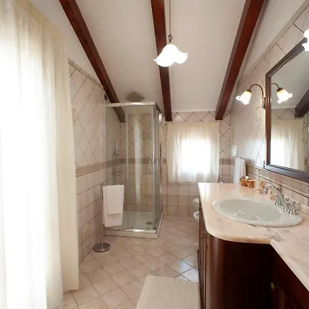 L'arco Tra I Sentieri Holiday home *