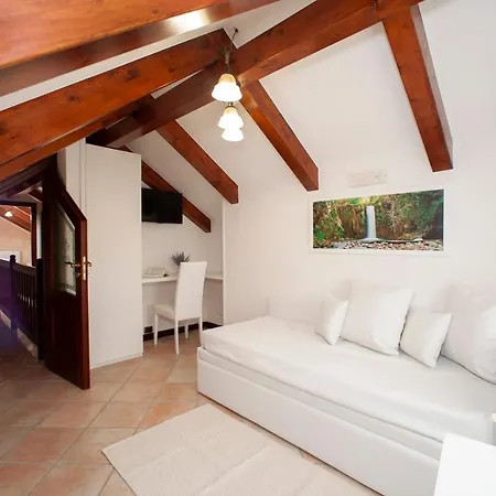Holiday home L'arco Tra I Sentieri *